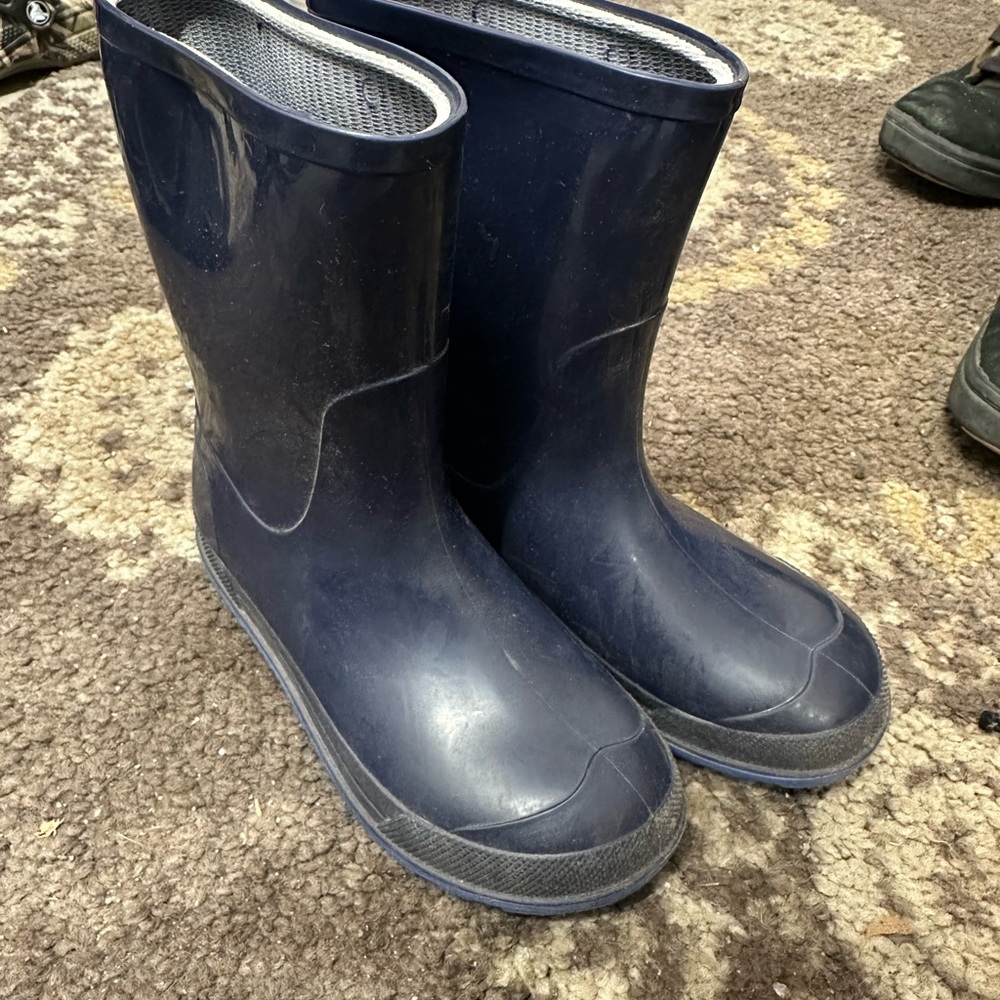 Boys rain boots